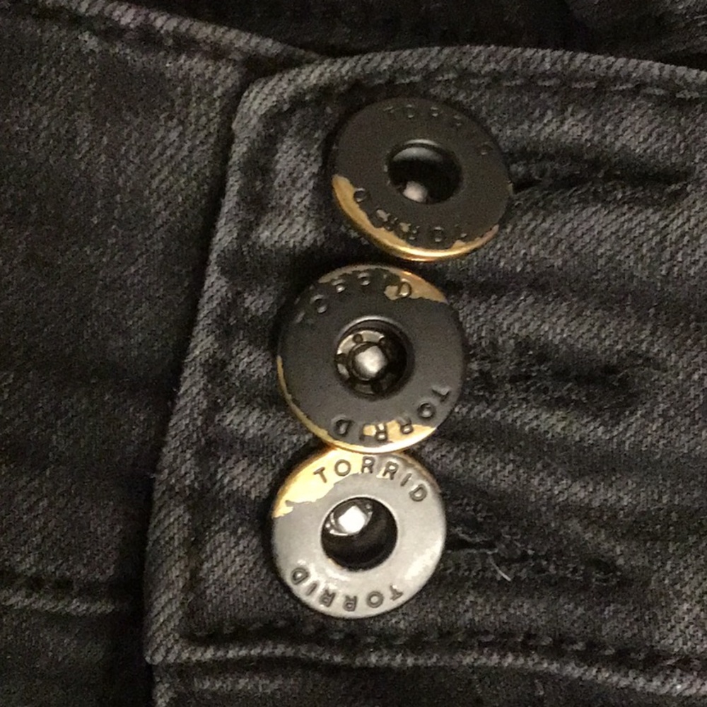 Torrid Denim cropped frayed jeans, 12, black - Picture 3 of 14